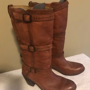 FRYE Boots Excellent Condition size 11